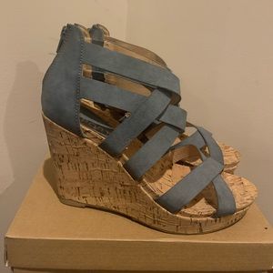 Report Khandi Wedge Sandal